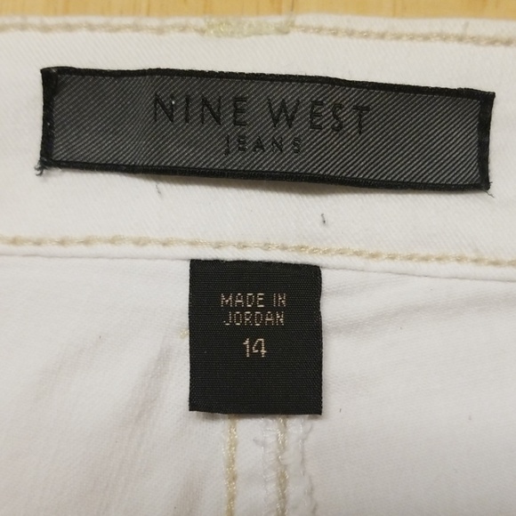 Cream Shorts - Picture 4 of 4